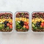 ⏱️ Plan de Entrenamiento para Correr 5KM en Menos de 25 Minutos | Guía Paso a Paso 7 flat lay photography of three tray of foods